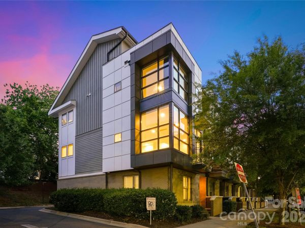 211 Doggett Street, Charlotte, NC 28203