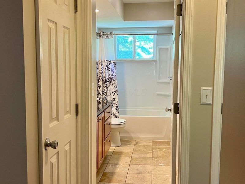 301 Fenway Road, Unit E, Columbus, OH 43214 Photo 36