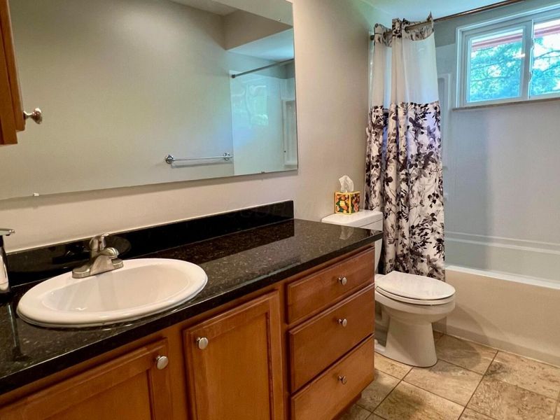 301 Fenway Road, Unit E, Columbus, OH 43214 Photo 38