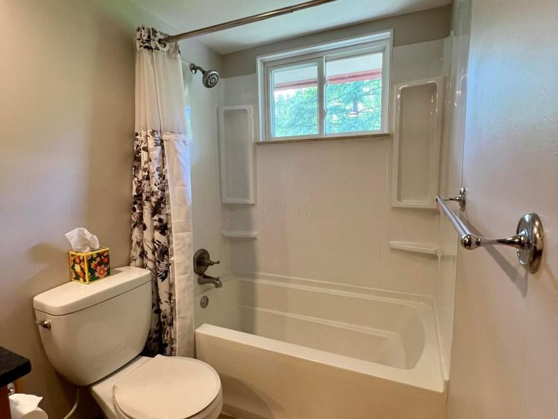 301 Fenway Road, Unit E, Columbus, OH 43214 Photo 39