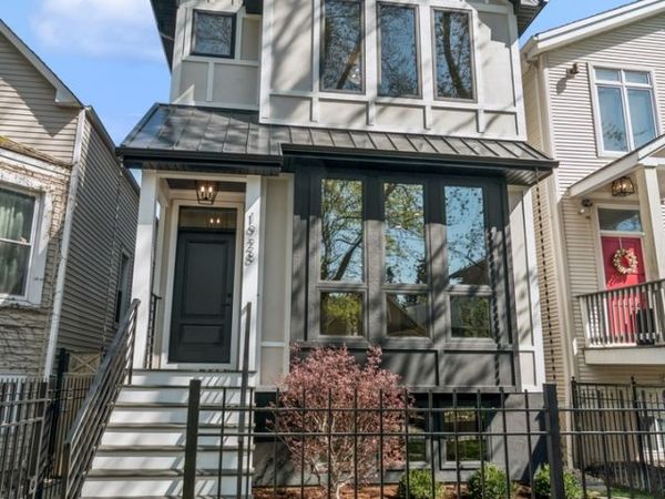 2062 W Belle Plaine Avenue , Chicago, IL 60618