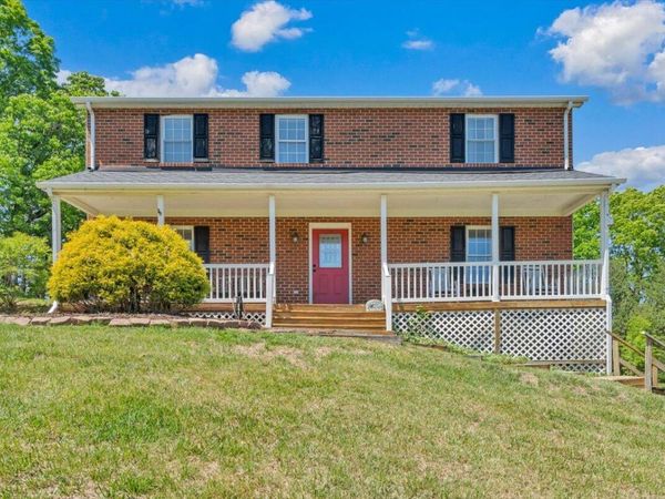1263 Houston Mines RD , Troutville, VA 24175