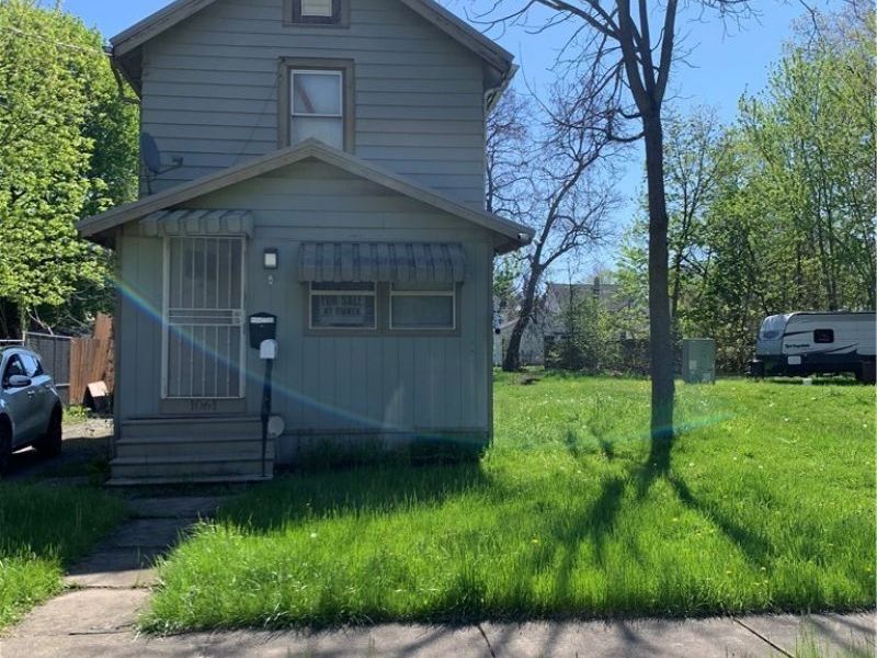 1061 East Avenue SE, Warren, OH 44484 Photo 1