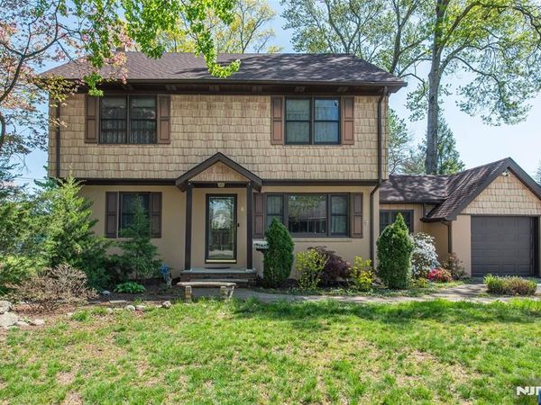 63 Duncan Avenue, Pequannock Township, NJ 07440