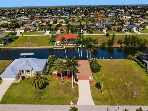 4122 SW 22nd CT, CAPE CORAL, FL 33914