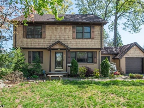 63 Duncan Ave, Pequannock, NJ 07440