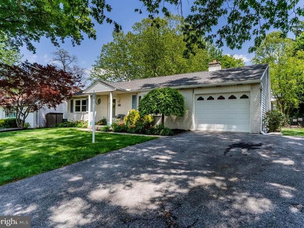 529 FAIRWAY DRIVE, CAMP HILL, PA 17011