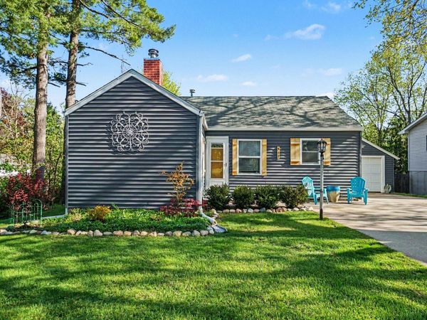 517 E Marshall Street, Hastings, MI 49058