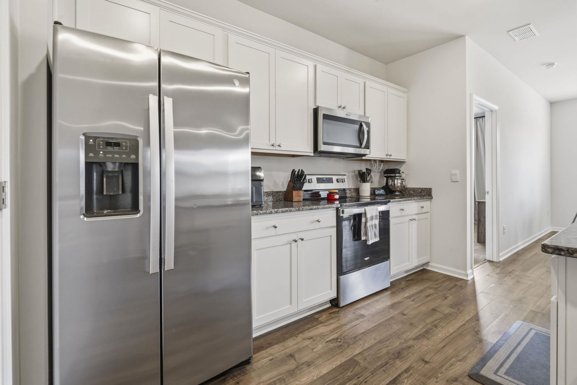 1173 Sennema Circle  Photo 11