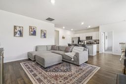 1173 Sennema Circle  photo 4