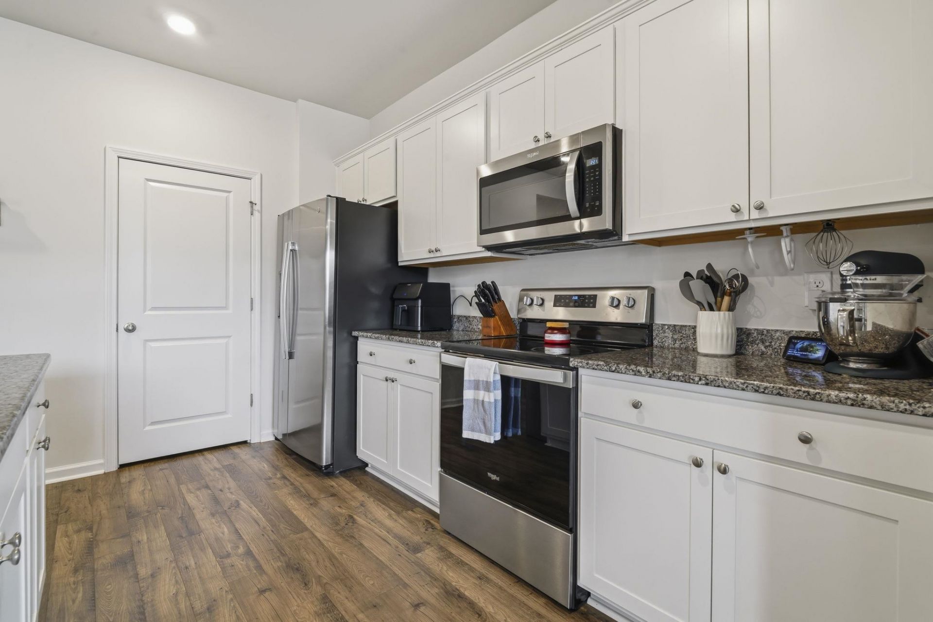 1173 Sennema Circle  Photo 9