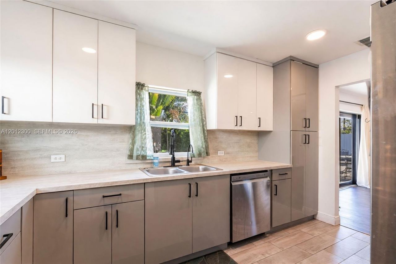 6451 Pershing St, Hollywood, FL 33024 Photo