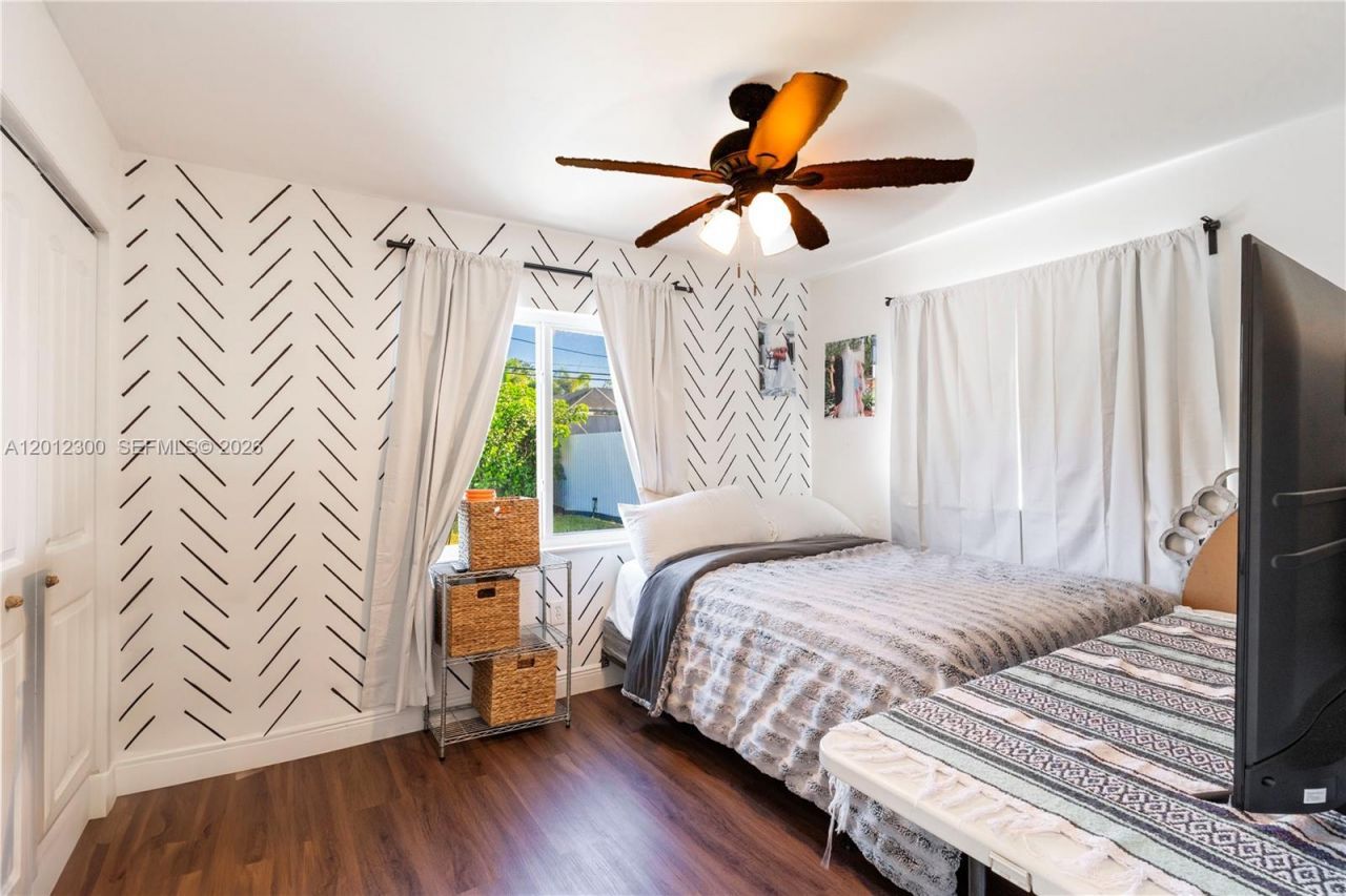 6451 Pershing St, Hollywood, FL 33024 Photo