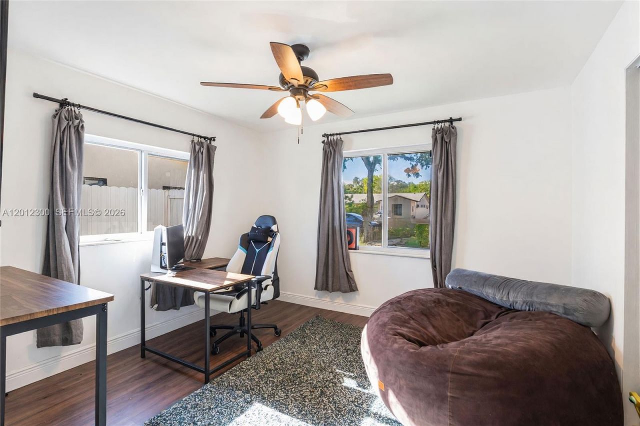 6451 Pershing St, Hollywood, FL 33024 Photo