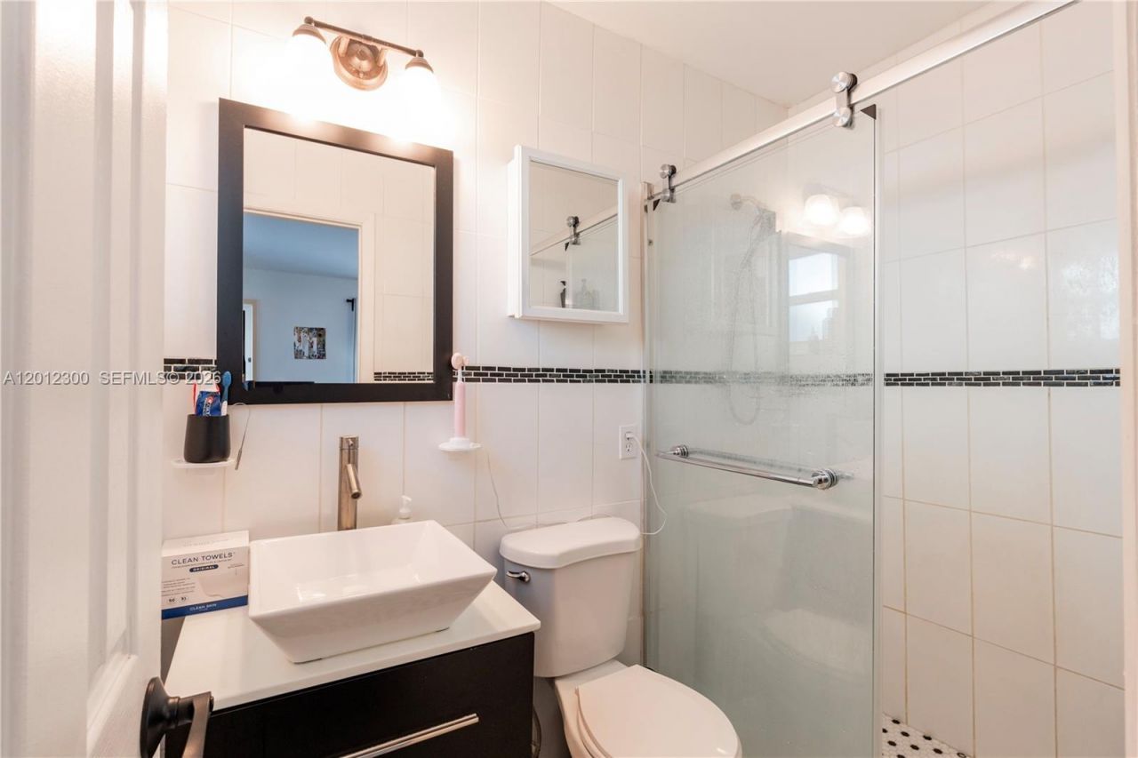 6451 Pershing St, Hollywood, FL 33024 Photo