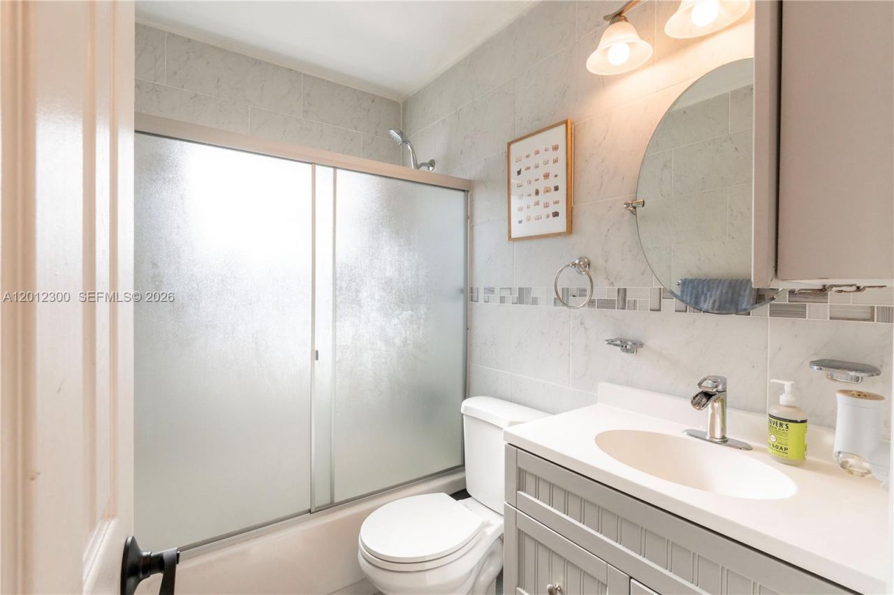 6451 Pershing St, Hollywood, FL 33024 Photo