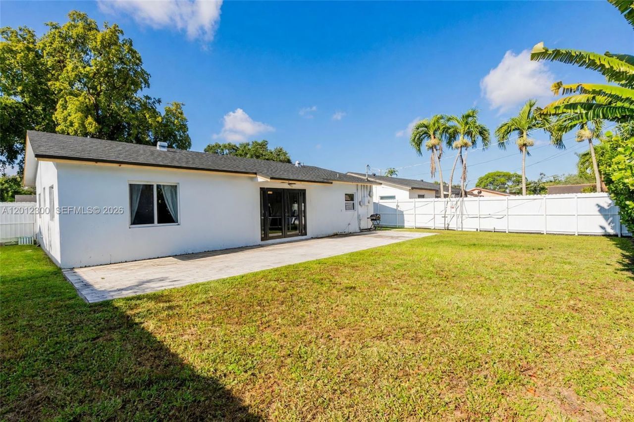 6451 Pershing St, Hollywood, FL 33024 Photo