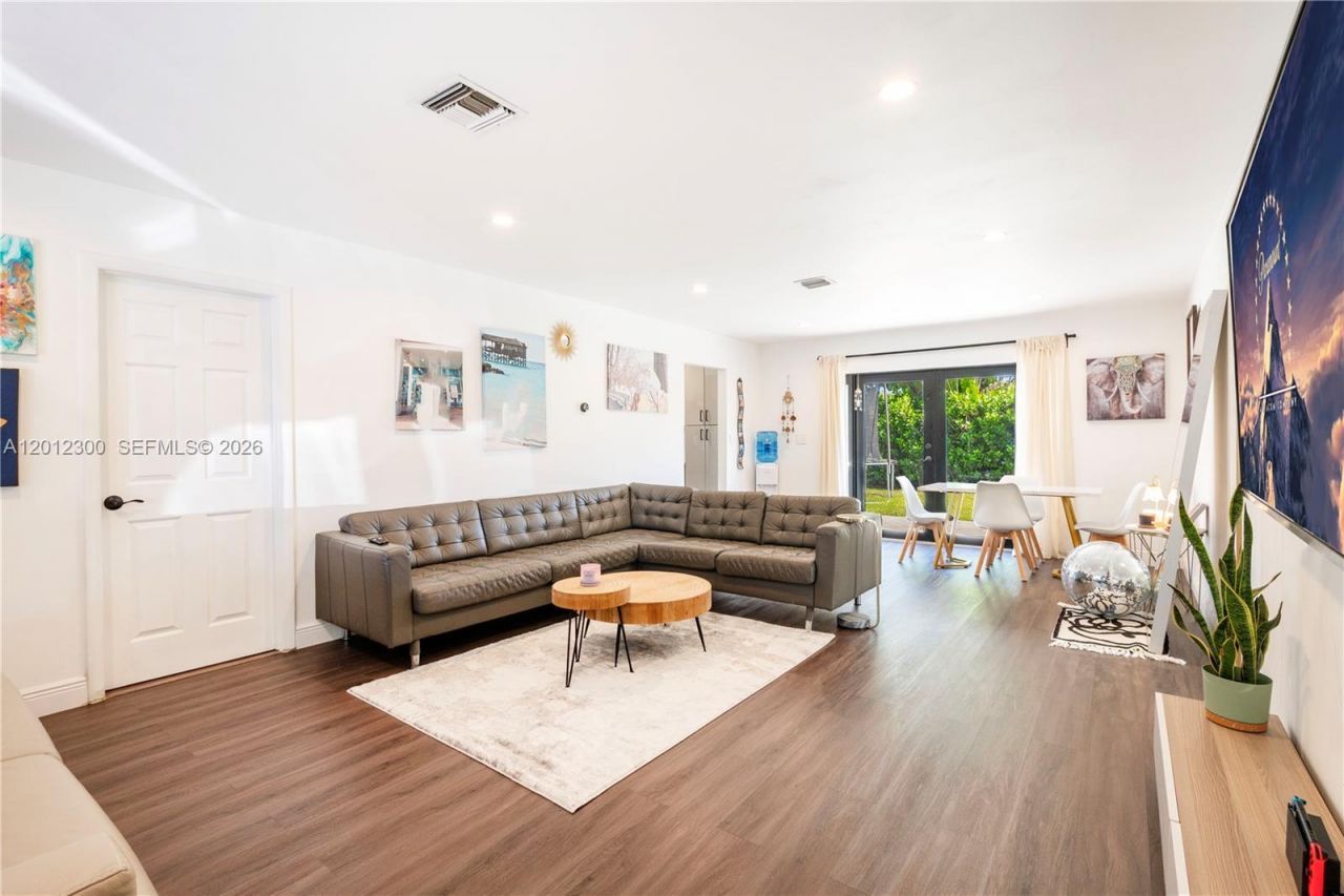 6451 Pershing St, Hollywood, FL 33024 Photo