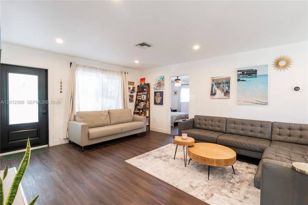 6451 Pershing St, Hollywood, FL 33024 Photo