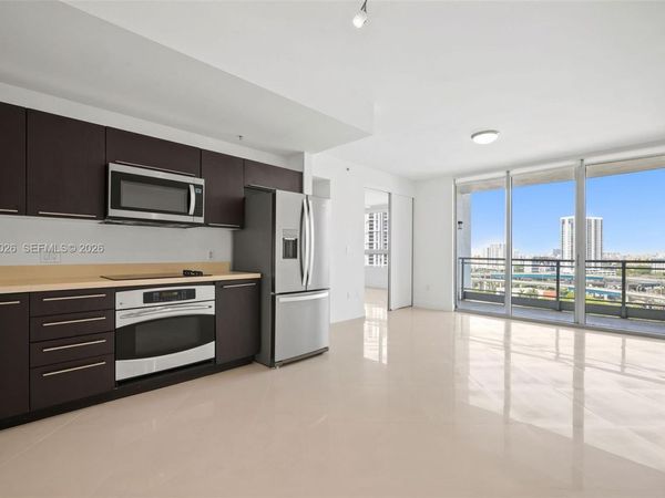 90 SW 3rd St , Unit 1608, Miami, FL 33130