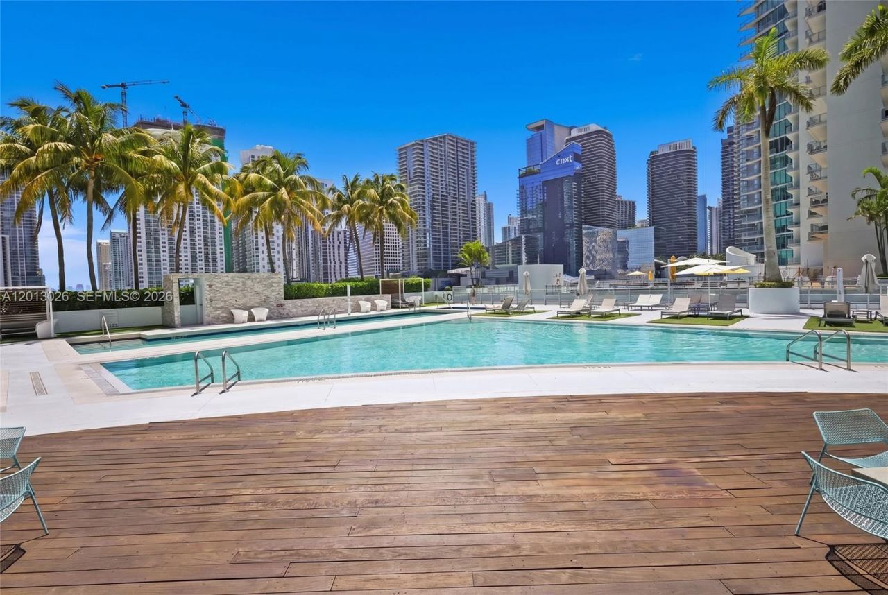 90 SW 3rd St , Unit 1608, Miami, FL 33130 Photo