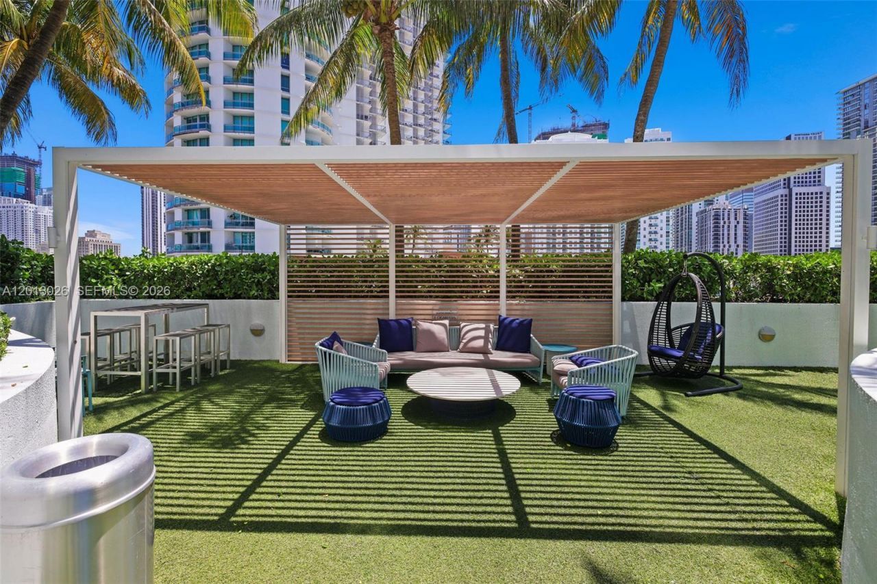 90 SW 3rd St , Unit 1608, Miami, FL 33130 Photo