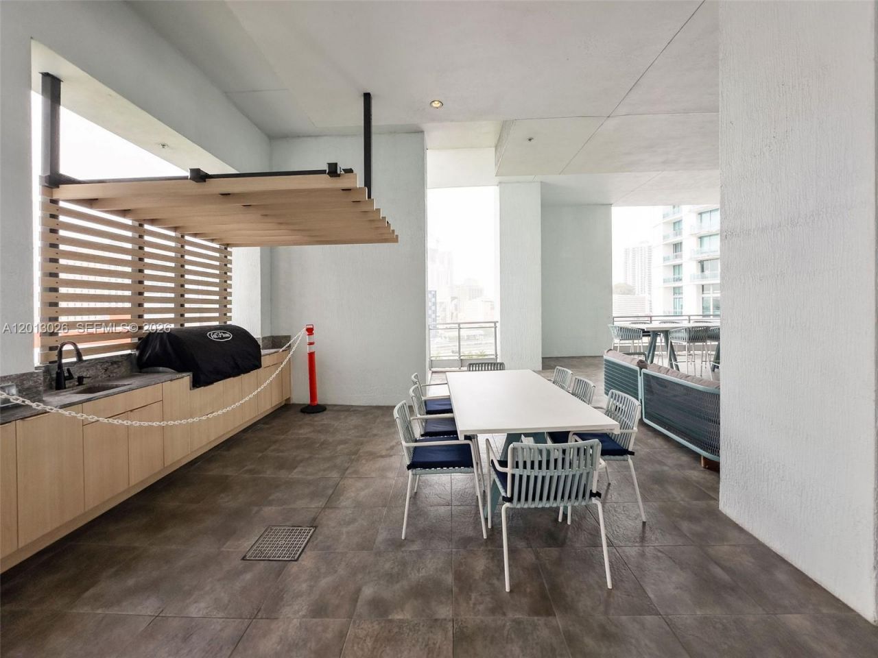90 SW 3rd St , Unit 1608, Miami, FL 33130 Photo