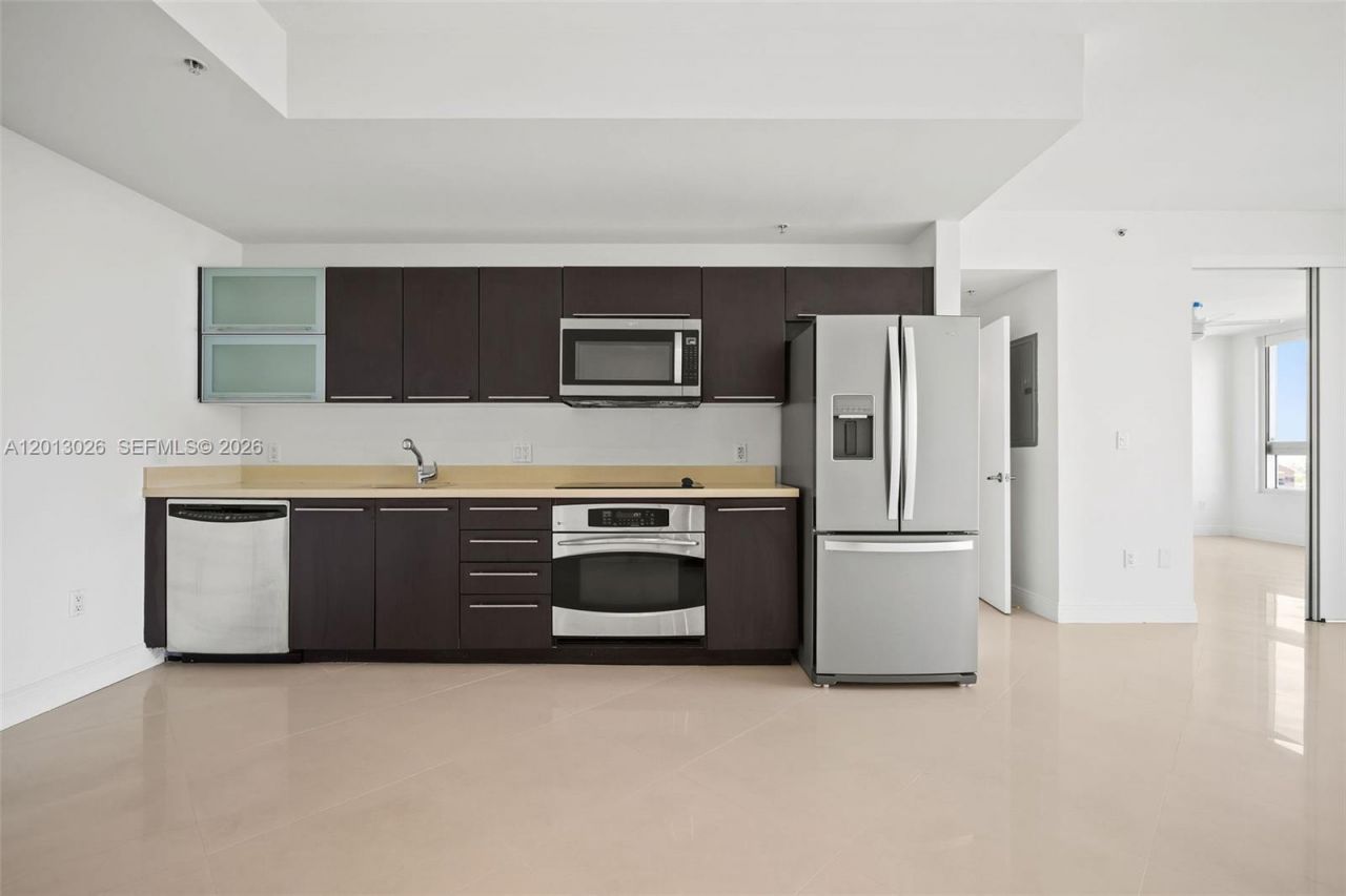 90 SW 3rd St , Unit 1608, Miami, FL 33130 Photo