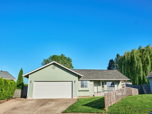 4674 Red Cherry Ct SE, Salem, OR 97317