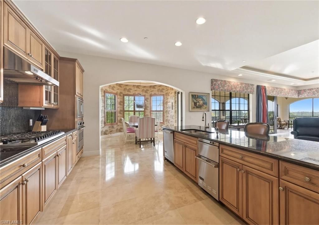 2538 Marquesa Royale Ln, Unit PH 5-301, Naples, FL 34109 Photo