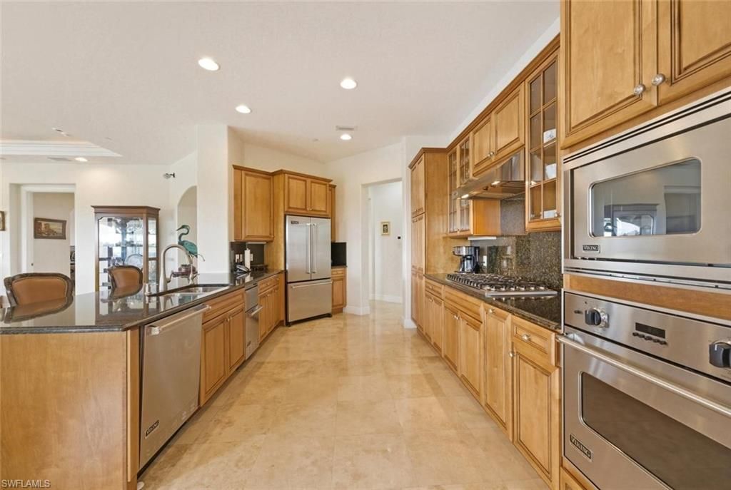 2538 Marquesa Royale Ln, Unit PH 5-301, Naples, FL 34109 Photo