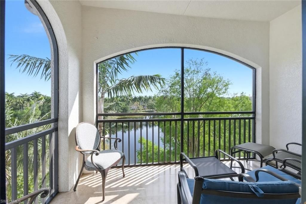 2538 Marquesa Royale Ln, Unit PH 5-301, Naples, FL 34109 Photo