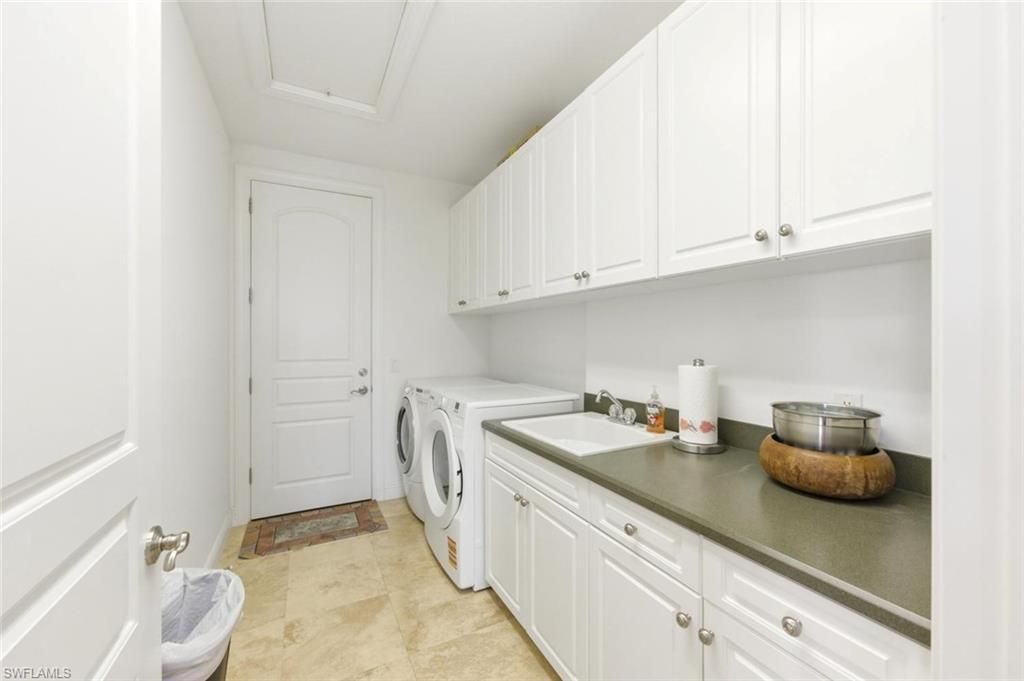 2538 Marquesa Royale Ln, Unit PH 5-301, Naples, FL 34109 Photo