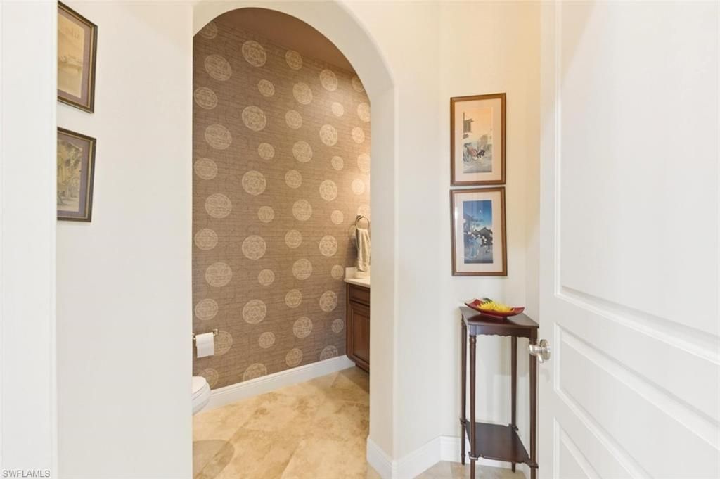 2538 Marquesa Royale Ln, Unit PH 5-301, Naples, FL 34109 Photo