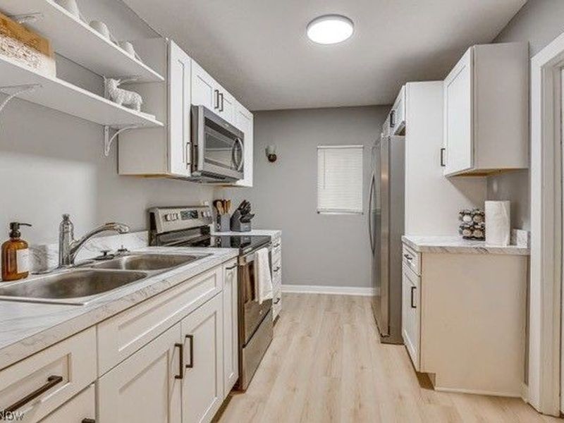 484 Spicer Street, Akron, OH 44311 Photo 5