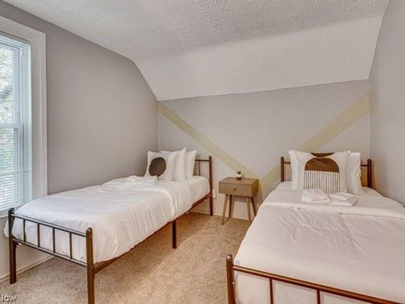 484 Spicer Street, Akron, OH 44311 Photo 8