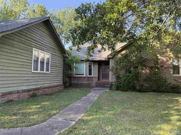 718 Littrell Circle, Moulton, AL 35650