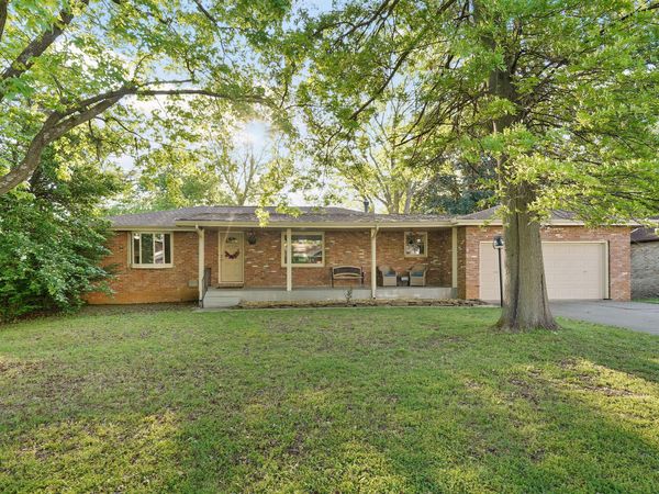 3442 S Carriage Avenue , Springfield, MO 65809