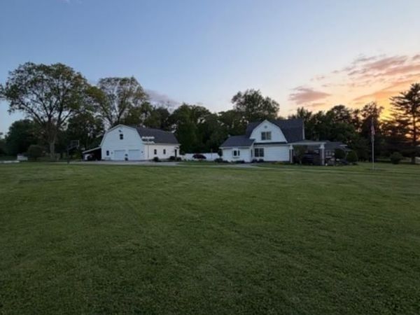 8382 E Main Street, Dugger, IN 47848