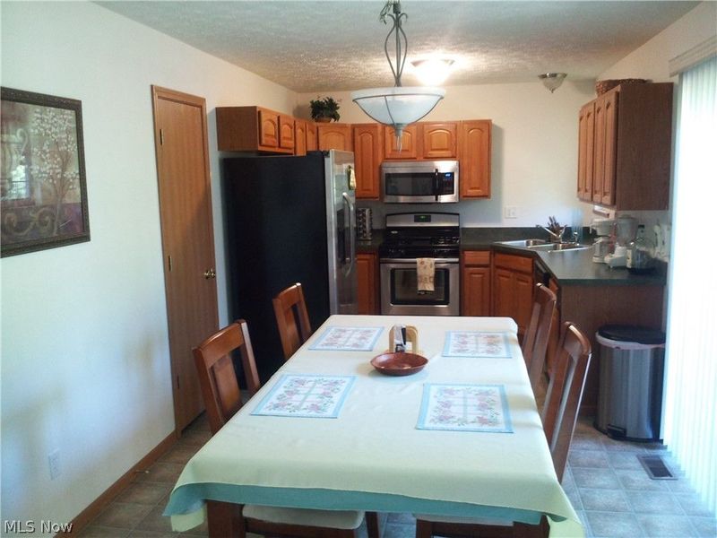 1231 Honodle Avenue, Akron, OH 44305 Photo 5