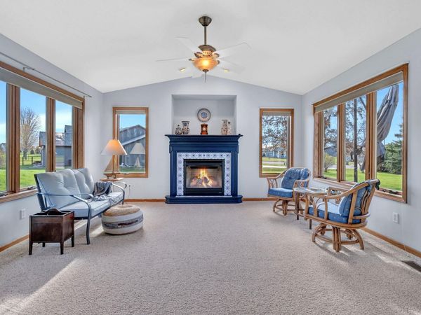 805 Westland Street , New London, MN 56273
