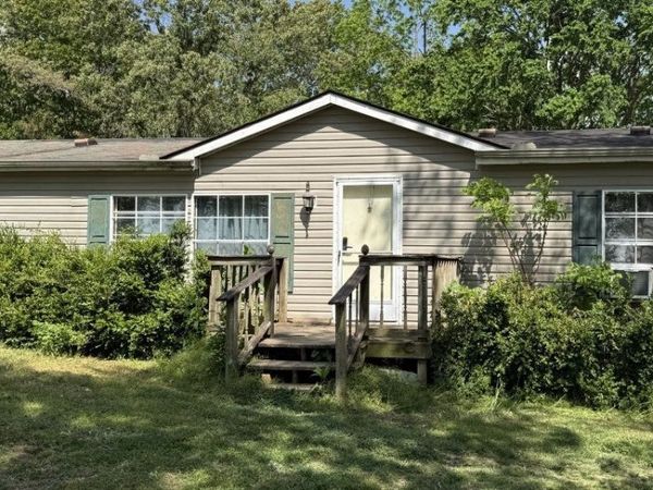 5417 Dowlen Rd , Cedar Hill, TN 37032