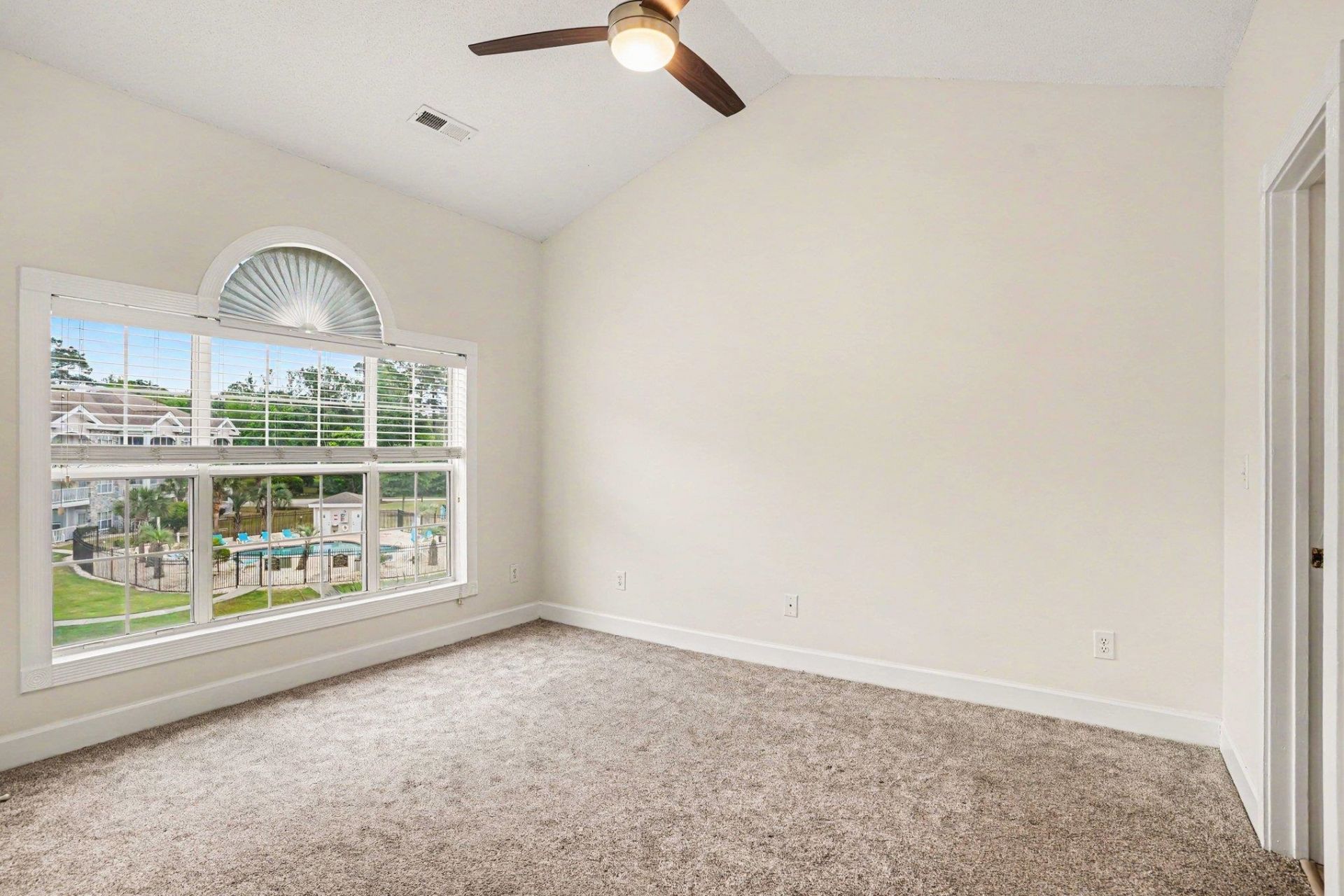 4703 Wild Iris Dr. Photo 15