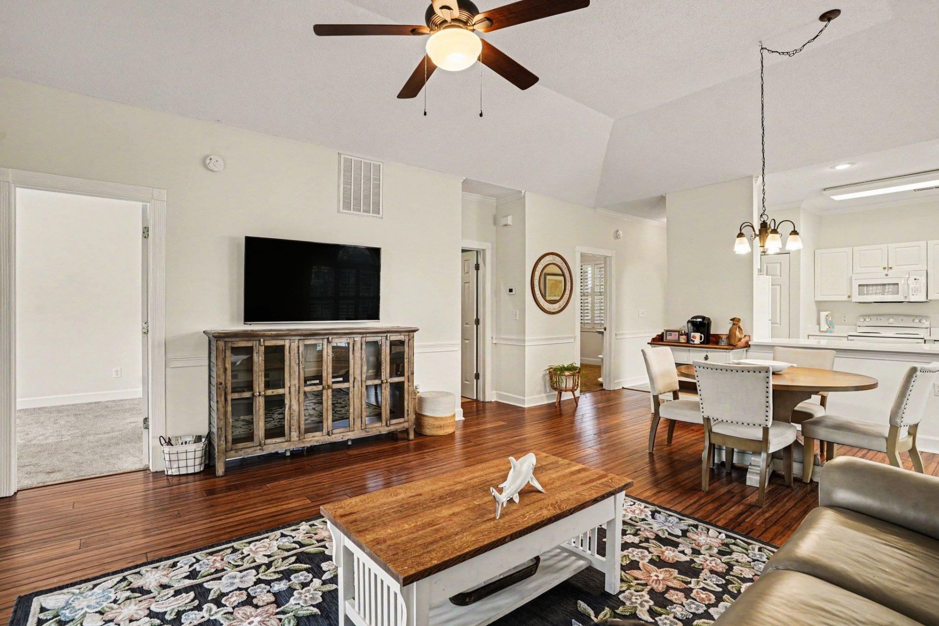 4703 Wild Iris Dr. Photo 6