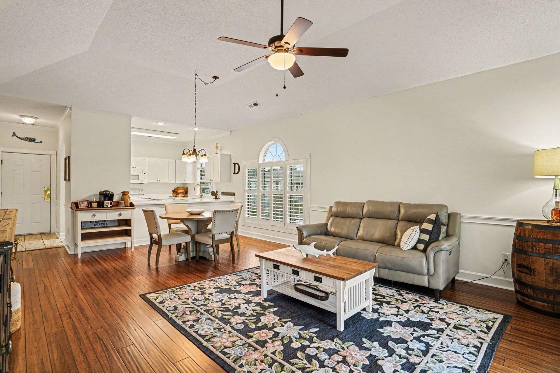 4703 Wild Iris Dr. Photo 9