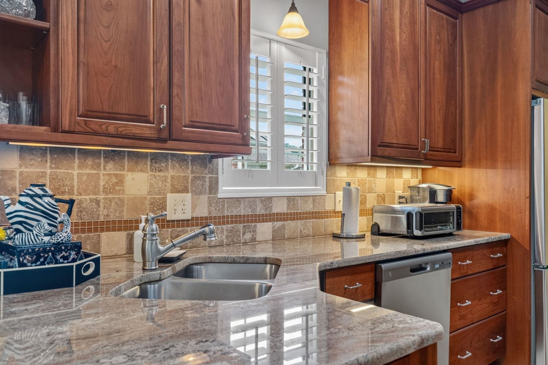 100 Carrington Dr. Photo 10