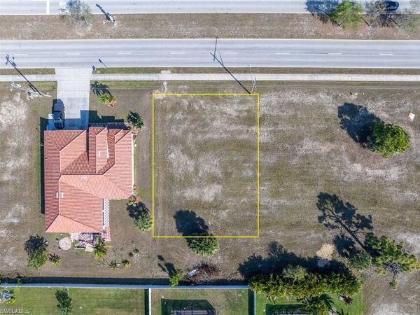 2128 Skyline BLVD , CAPE CORAL, FL 33991