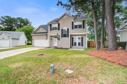 104 Seavington Court photo 4
