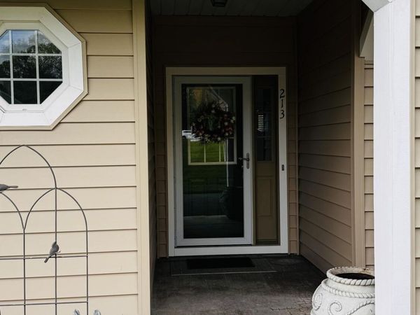 213 Hampton Pl Boulevard, Unit 213, Troy, NY 12180