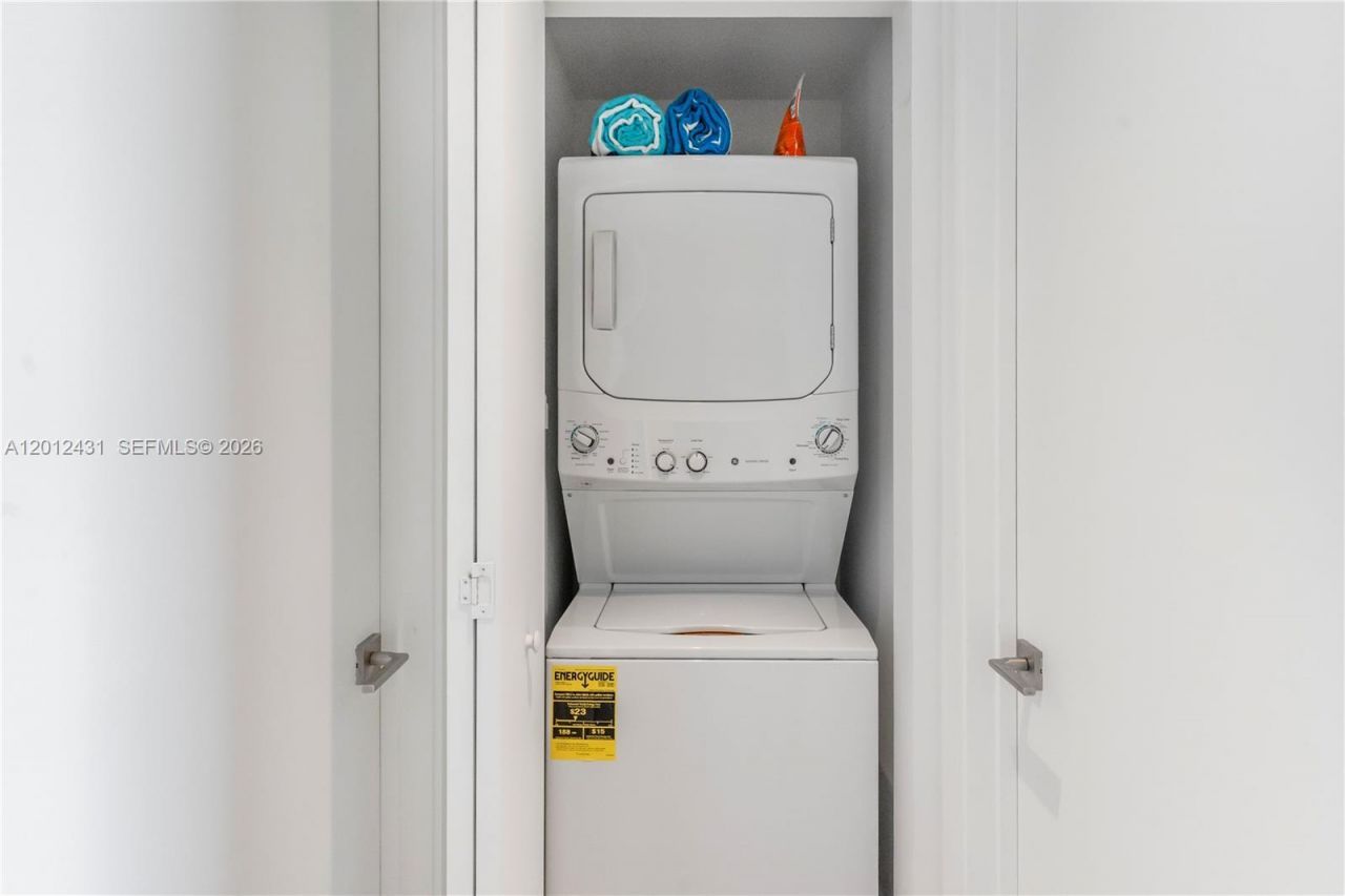 55 SW 9th St , Unit 3402, Miami, FL 33130 Photo